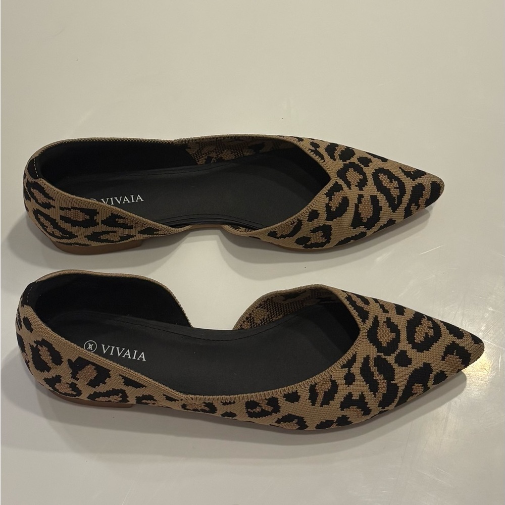 Vivaia Leopard Print Flats